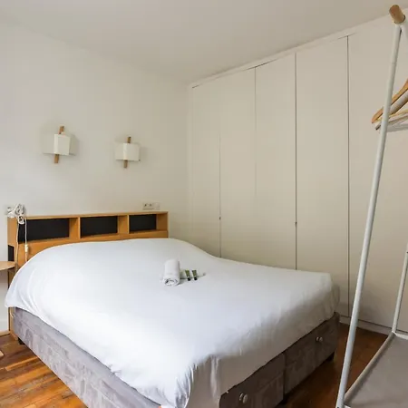 Spacious Flat In The 16th District - - Welkeys