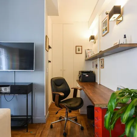Spacious Flat In The 16th District - - Welkeys Daire *